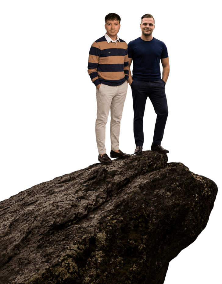 2 Personen auf einem Felsen